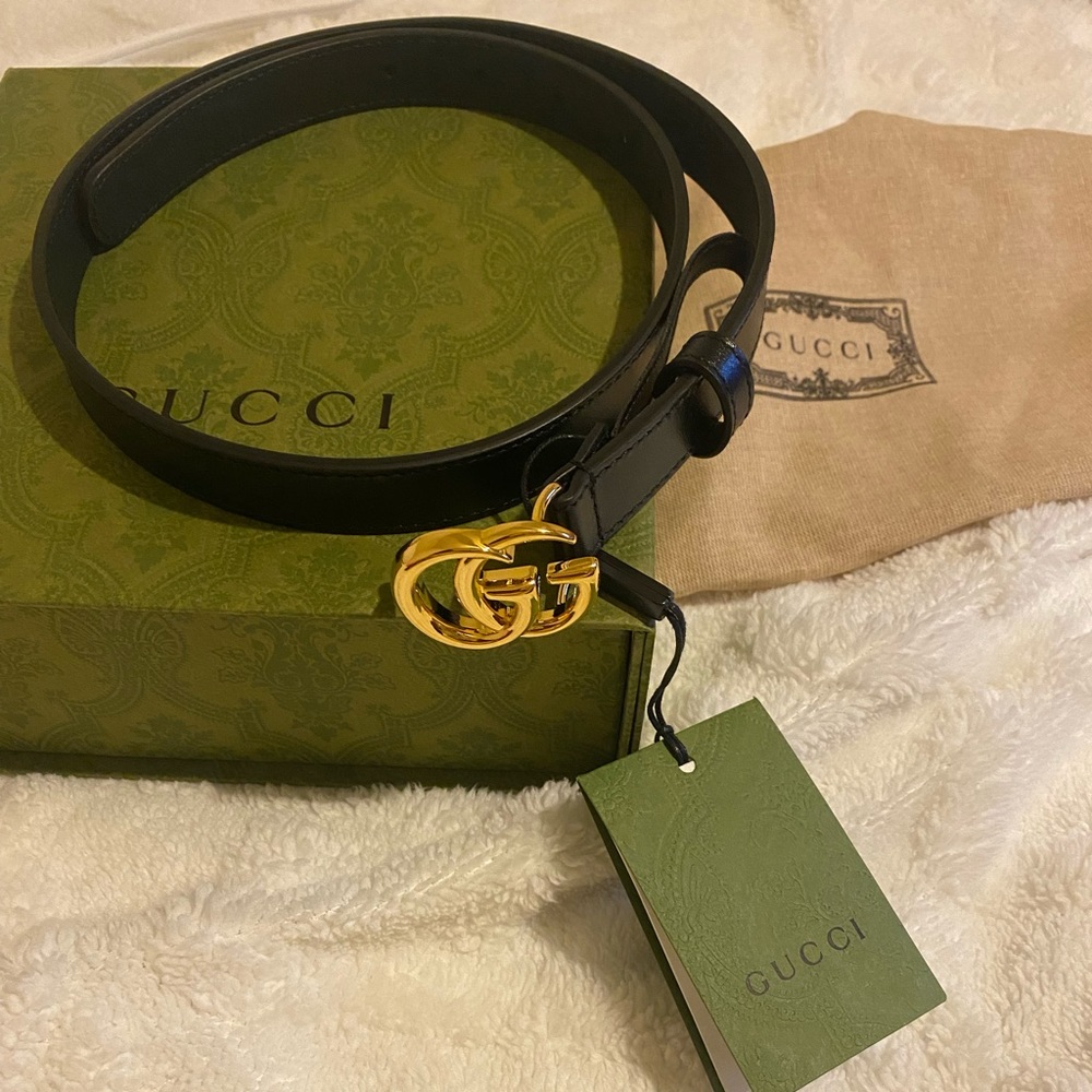 Gucci Leather Belt with Double G Buckle (Skinny)
